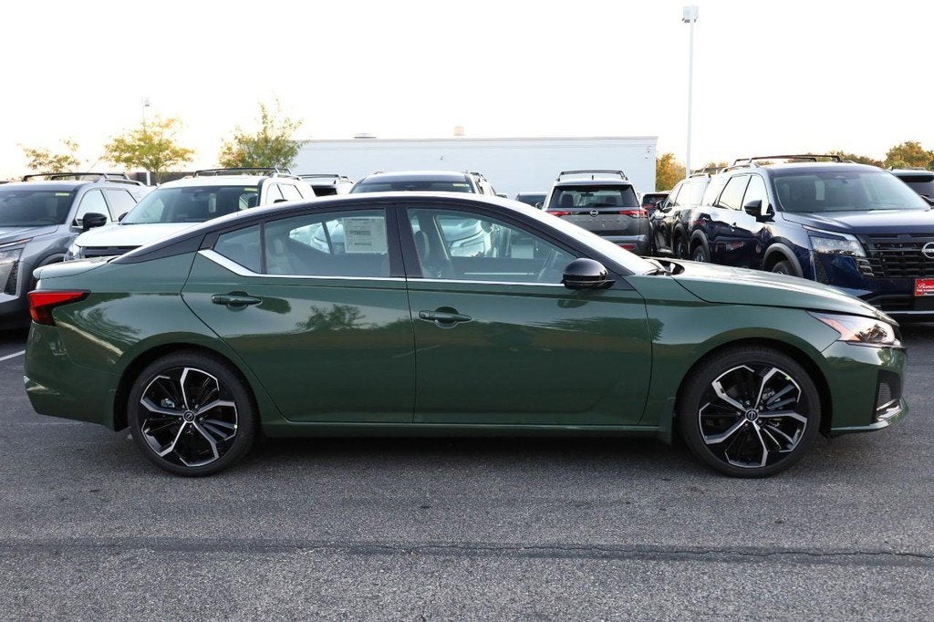 2026 Nissan Altima SR