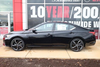 2025 Nissan Altima SR