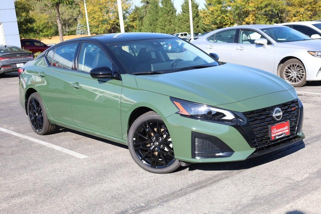 2026 Nissan Altima SR Midnight Edition®