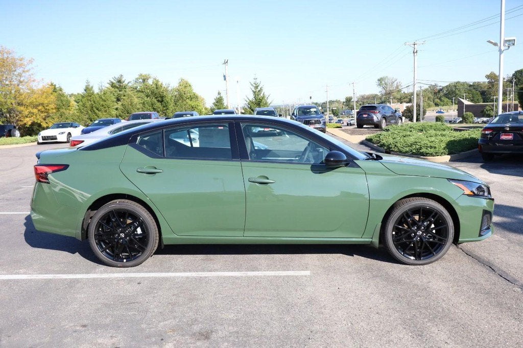 2026 Nissan Altima SR Midnight Edition®