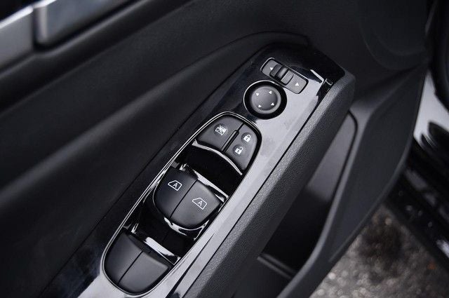 2025 Nissan Altima SL