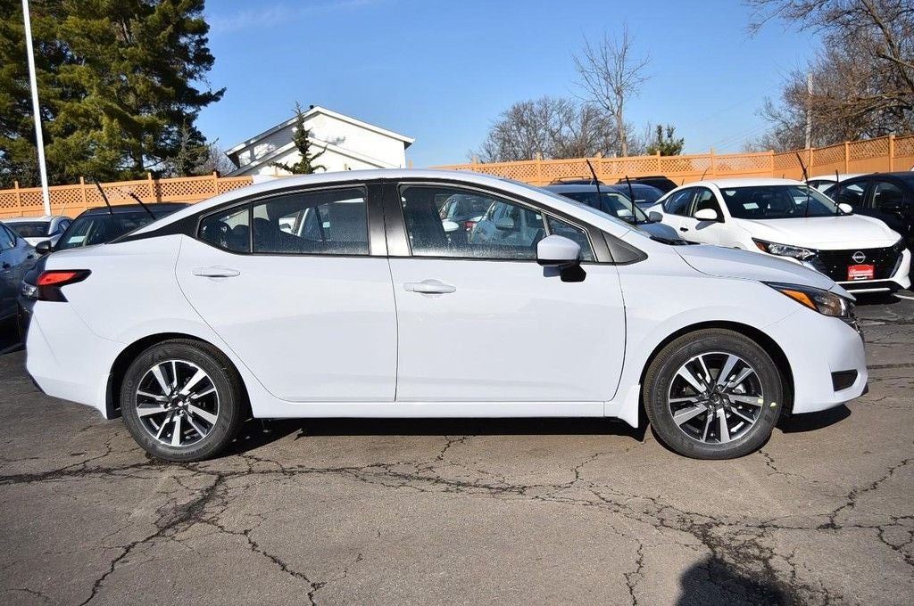 2025 Nissan Versa SV