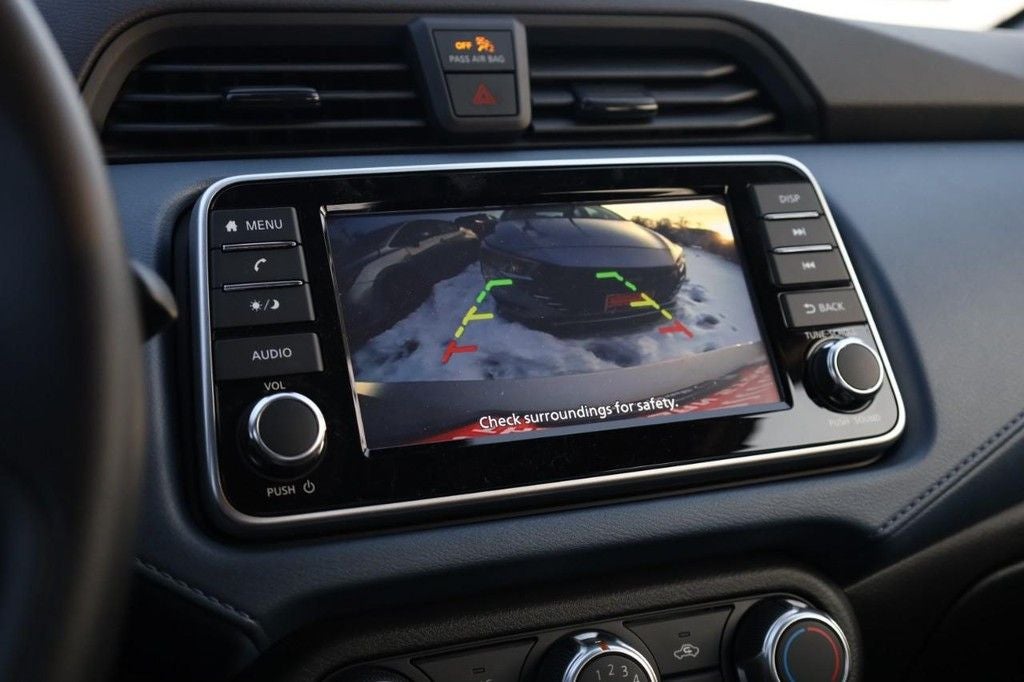 2025 Nissan Versa SV