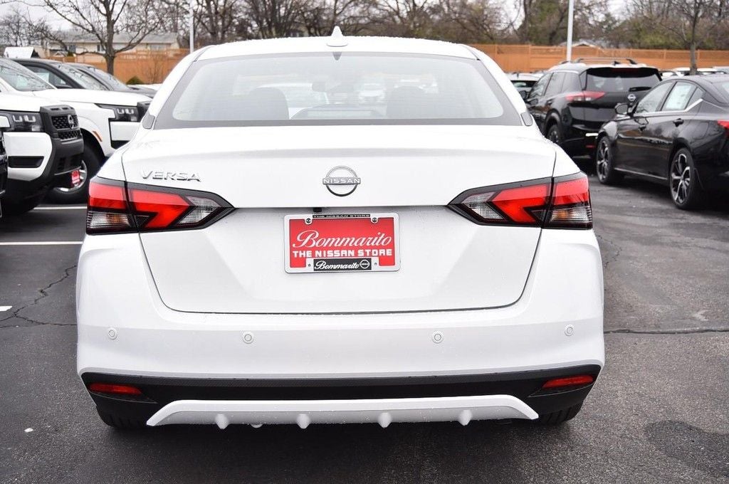2025 Nissan Versa SV