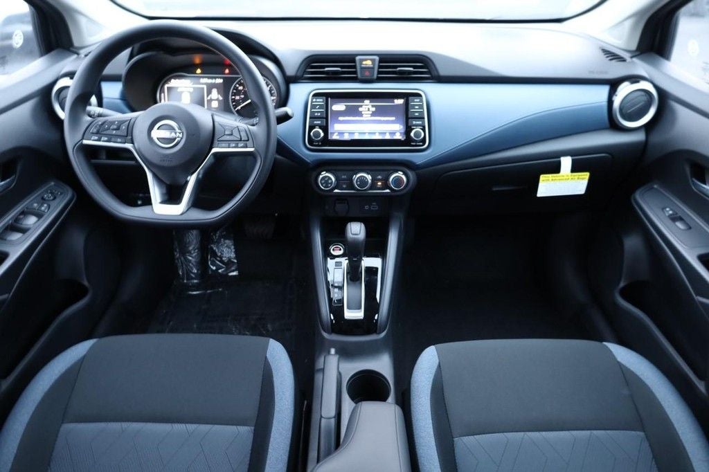 2025 Nissan Versa SV