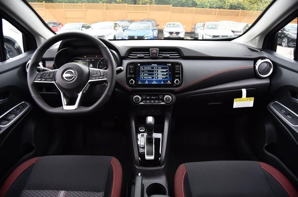 2025 Nissan Versa SR
