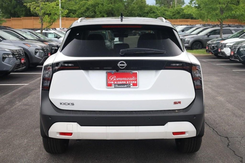 2026 Nissan Kicks SR