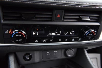 2026 Nissan Rogue Dark Armor™