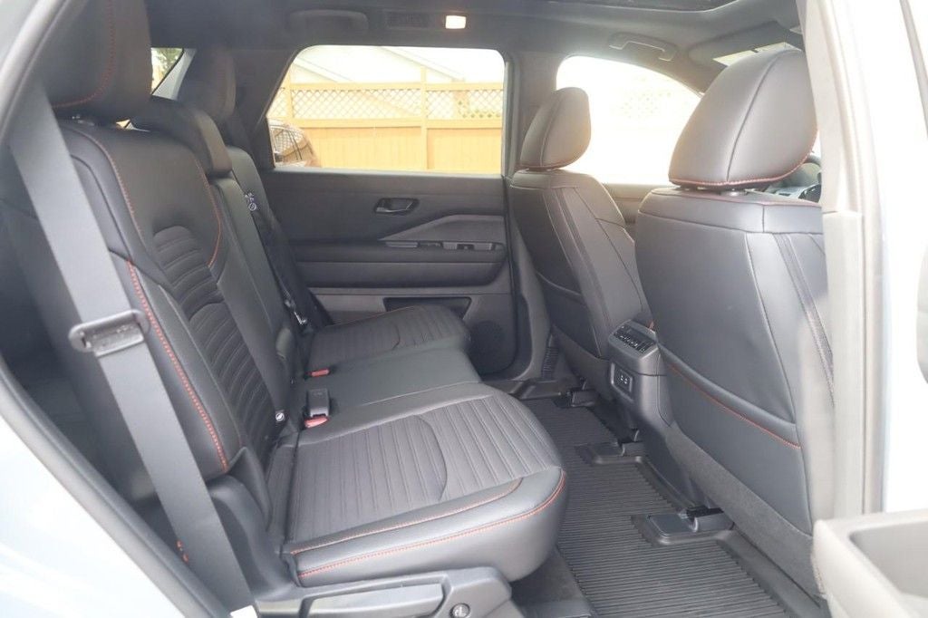 2026 Nissan Pathfinder Rock Creek®