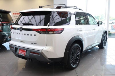 2026 Nissan Pathfinder SL