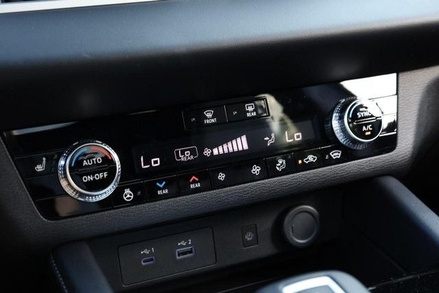 2026 Nissan Rogue Plug-In Hybrid Platinum