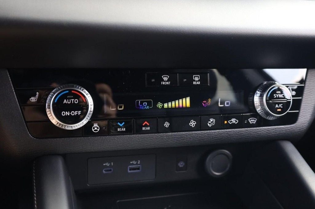 2026 Nissan Rogue Plug-In Hybrid Platinum