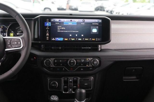 2025 Jeep Wrangler Sahara 4xe