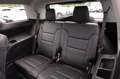 2022 GMC Acadia AT4