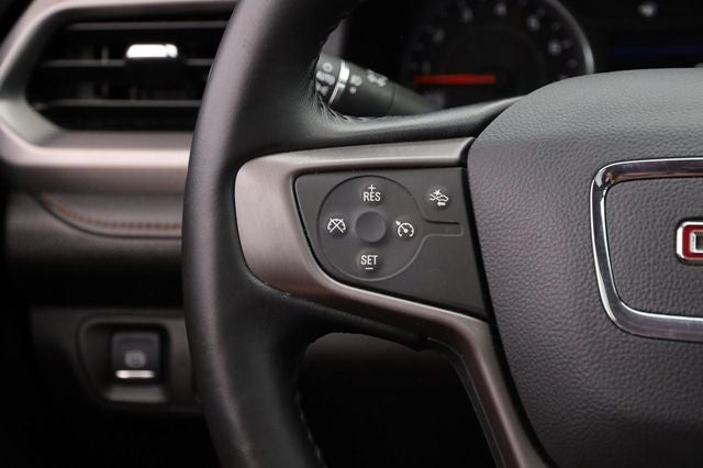 2022 GMC Acadia AT4