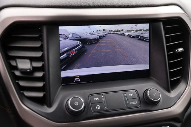 2022 GMC Acadia AT4