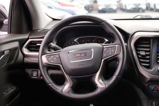 2022 GMC Acadia AT4