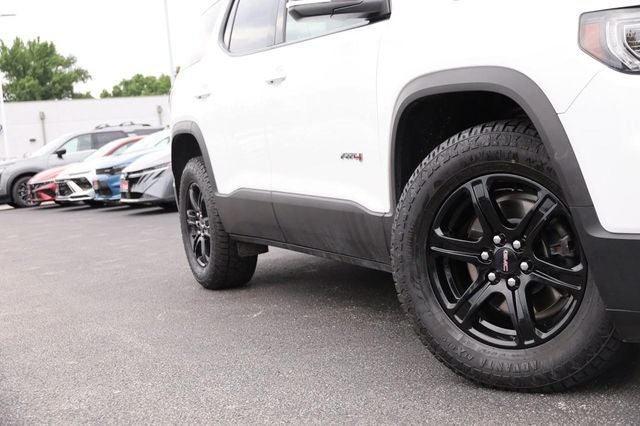 2022 GMC Acadia AT4