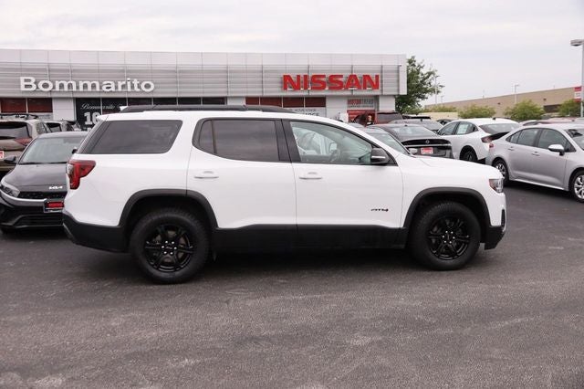 2022 GMC Acadia AT4