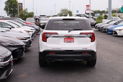 2022 GMC Acadia AT4