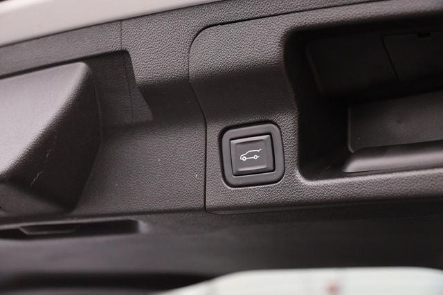 2022 GMC Acadia AT4