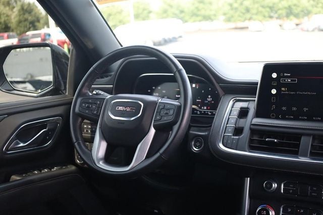2022 GMC Yukon XL SLT