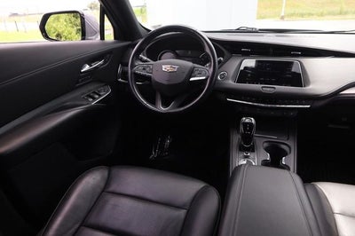2023 Cadillac XT4 Premium Luxury