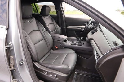 2023 Cadillac XT4 Premium Luxury