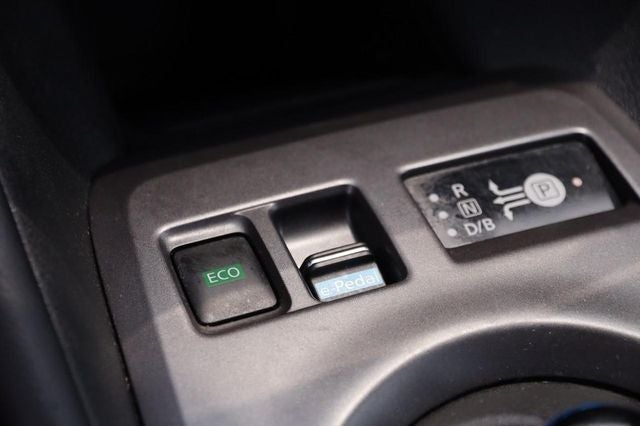 2025 Nissan Leaf S