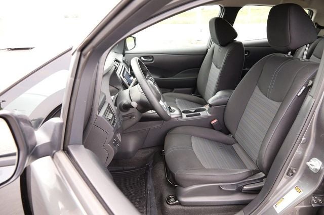 2025 Nissan Leaf S