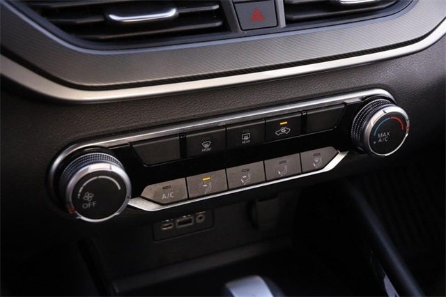 2024 Nissan Altima SR