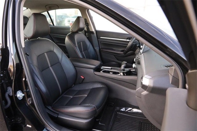 2024 Nissan Altima SR