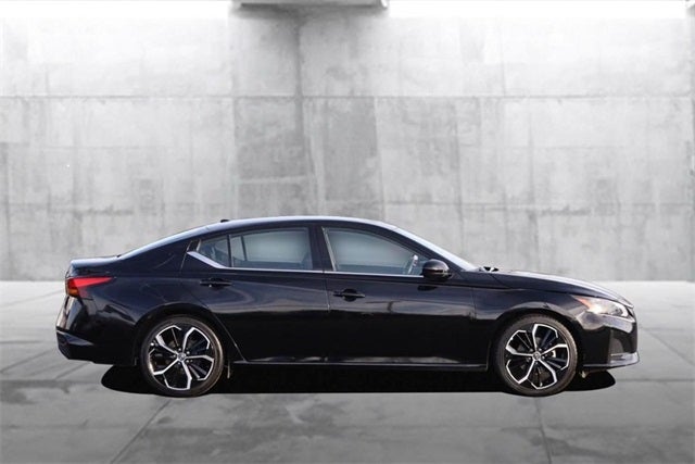 2024 Nissan Altima SR