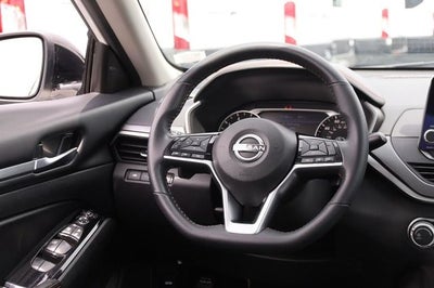 2024 Nissan Altima SR
