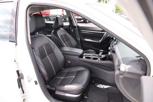 2024 Nissan Altima SR
