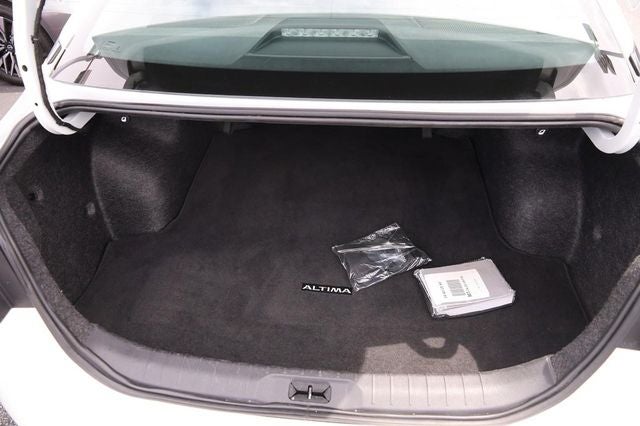 2024 Nissan Altima SR
