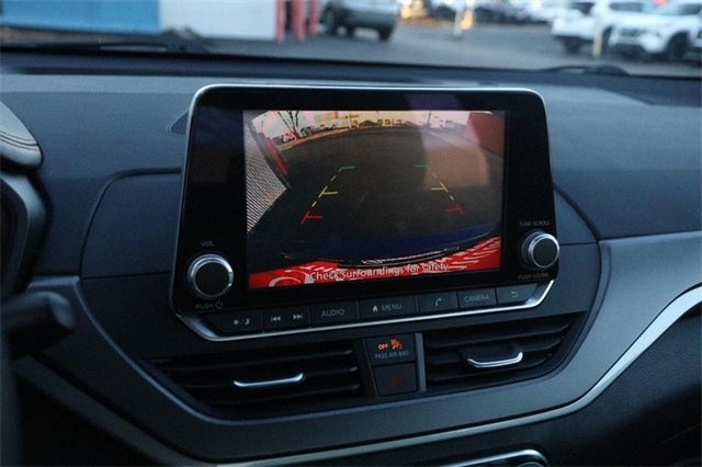 2024 Nissan Altima SR