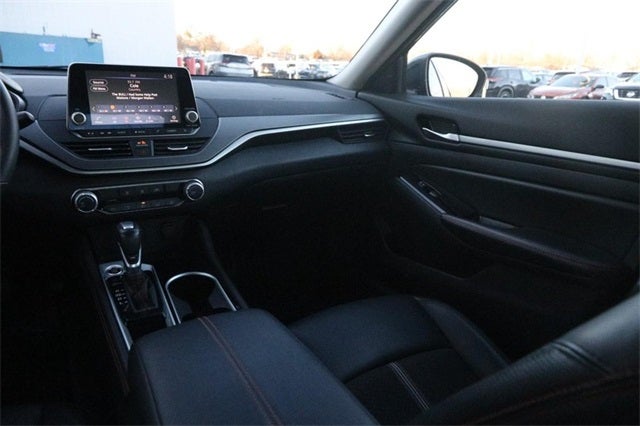 2024 Nissan Altima SR