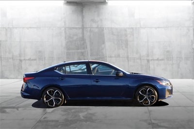 2024 Nissan Altima SR