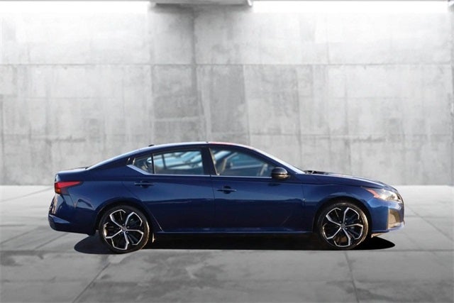 2024 Nissan Altima SR