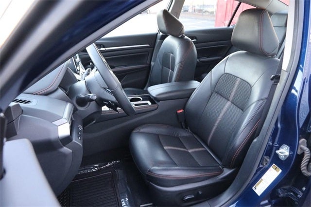 2024 Nissan Altima SR