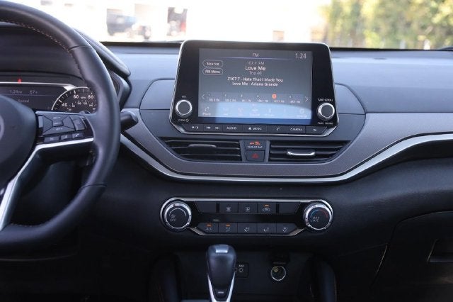 2024 Nissan Altima SR