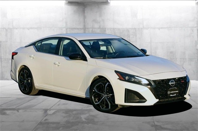 2024 Nissan Altima SR