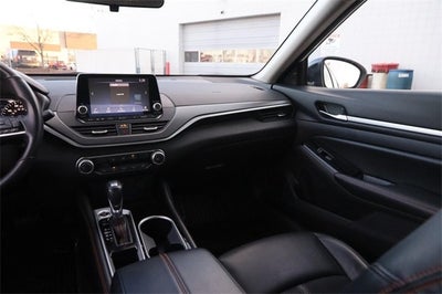 2024 Nissan Altima SR