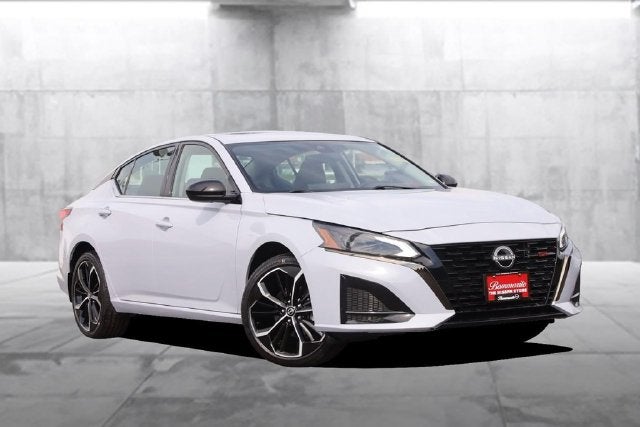 2025 Nissan Altima SR