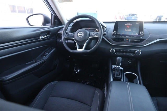 2024 Nissan Altima SV