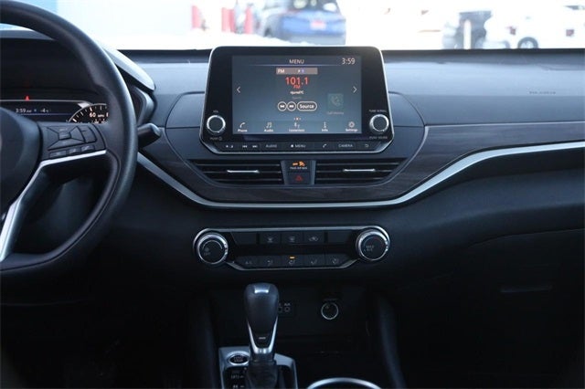 2024 Nissan Altima SV