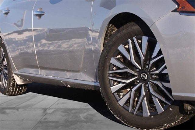 2024 Nissan Altima SV