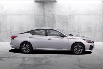 2024 Nissan Altima 2.5 SV