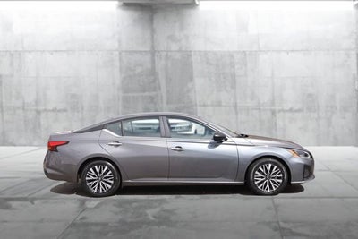 2025 Nissan Altima 2.5 SV